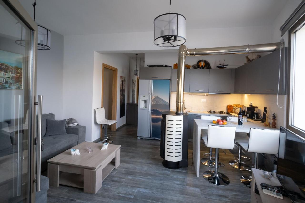 Seaside Flat With Hydromassage Leilighet Mókhlos Eksteriør bilde